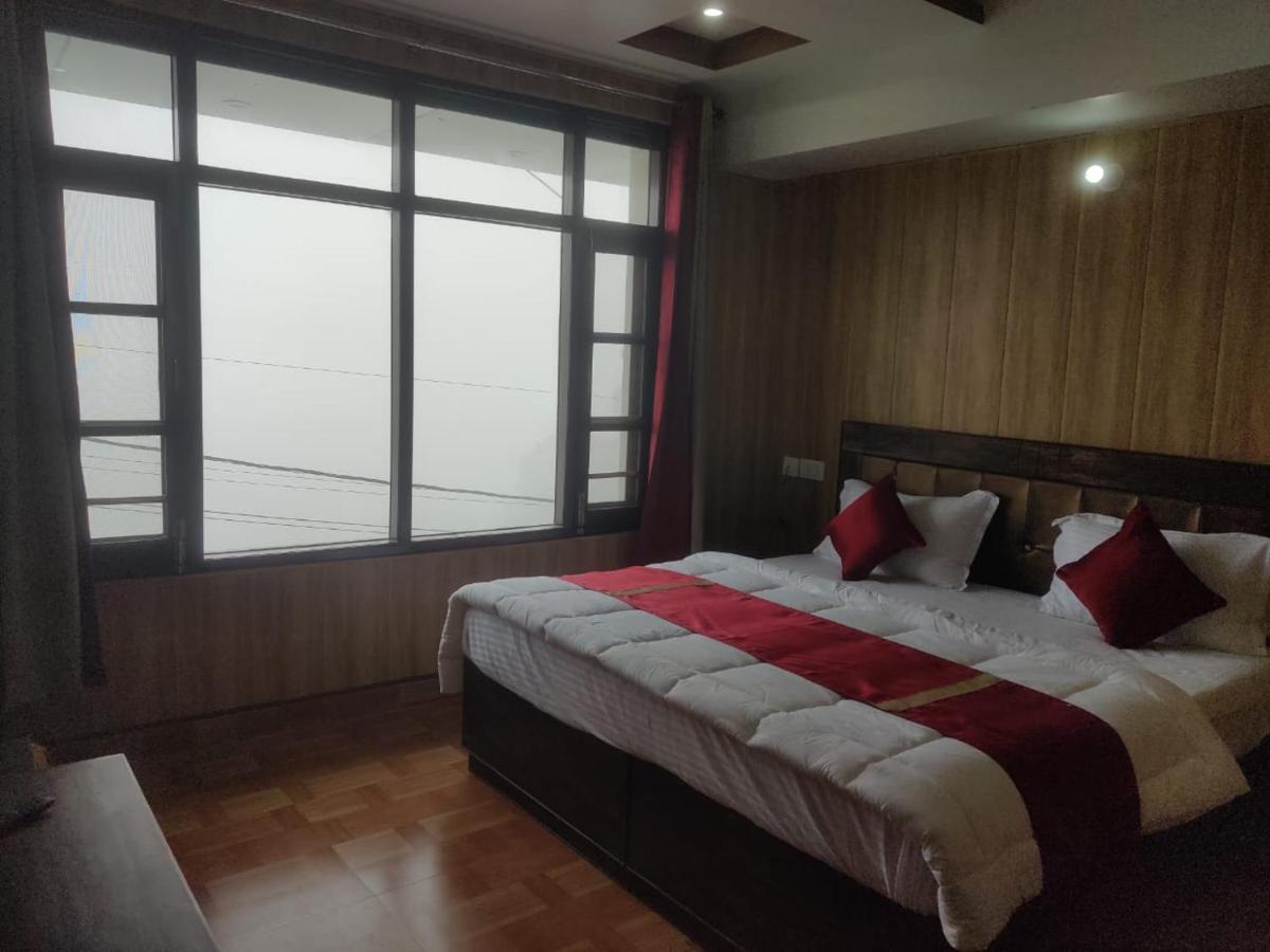 Fabhotel Maya Массури Экстерьер фото
